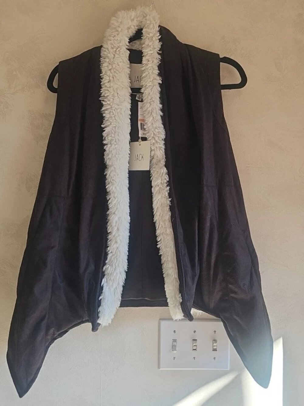 Jack By BB Dakota Espresso Polyester Faux Fur Trim Vest W/Pockets-Size: Small
